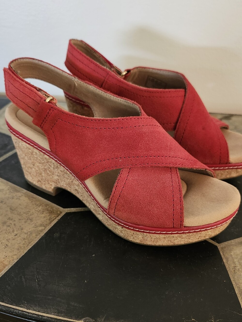 Clarks Red Suede Crossover Wedge Sandals - Picture 2 of 4